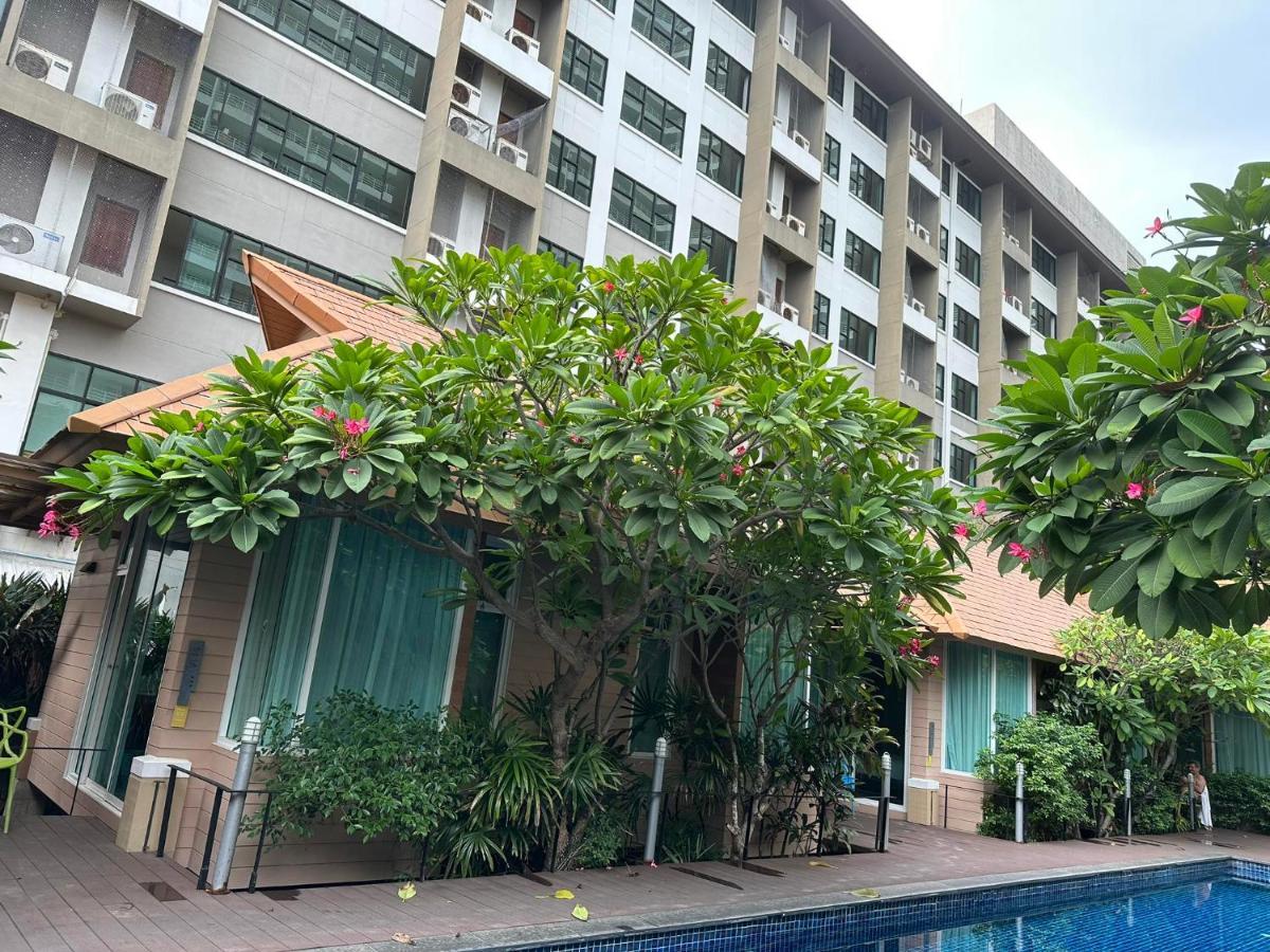 Bbhouse Pattaya Hotel Kültér fotó