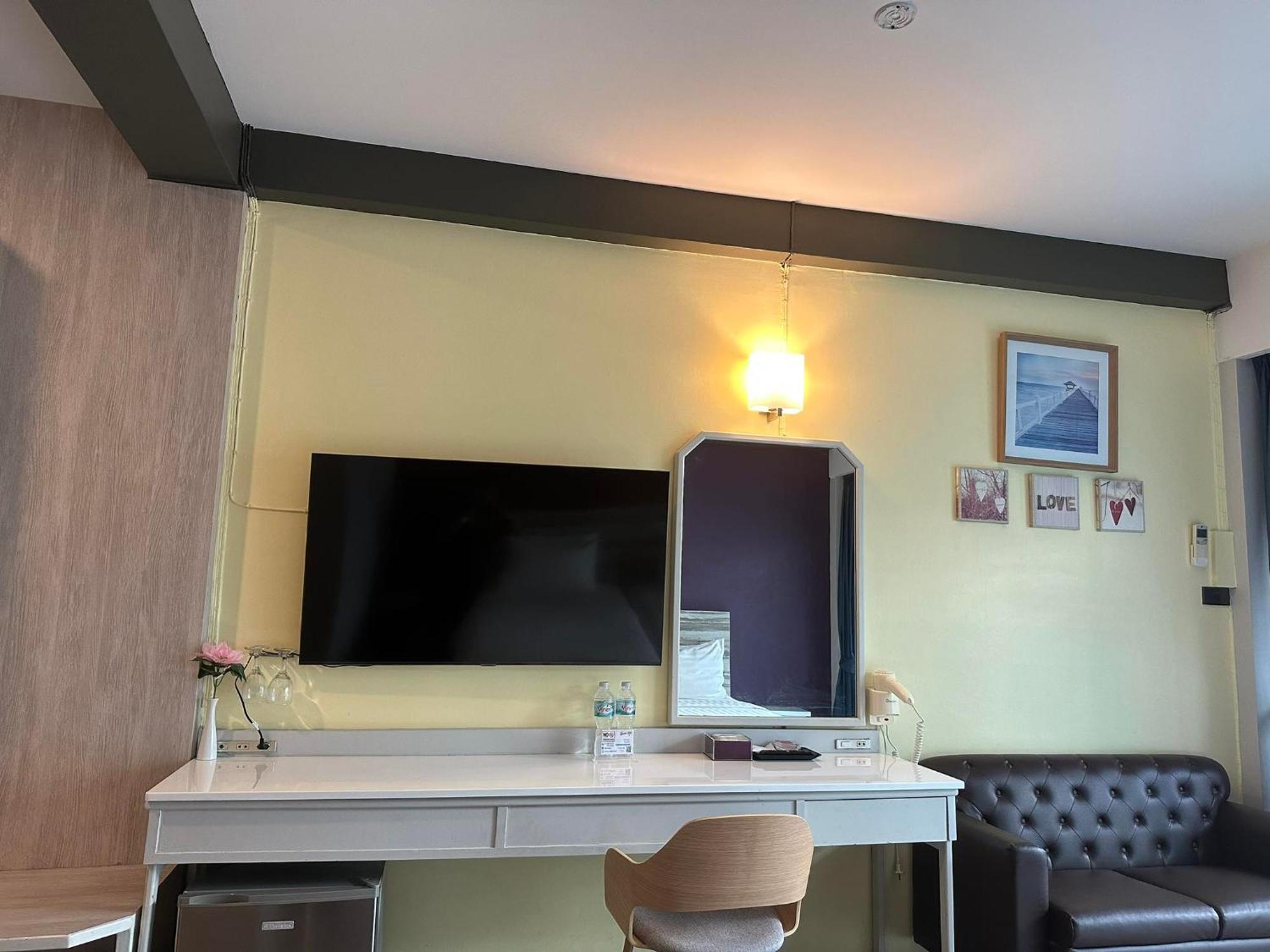 Bbhouse Pattaya Hotel Kültér fotó