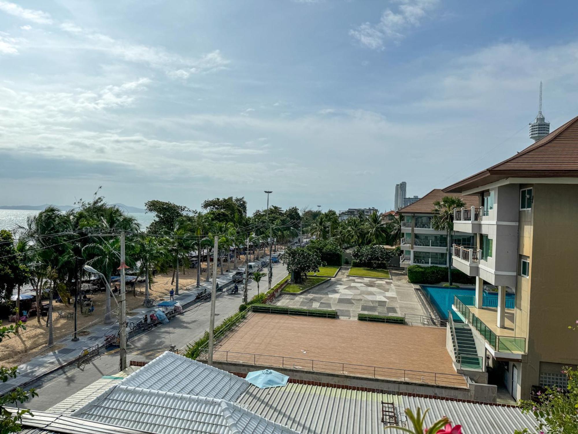 Bbhouse Pattaya Hotel Kültér fotó